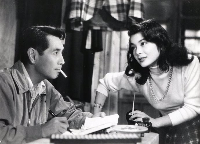 Fotograma de la pellícula 'Koibumi' ('Carta d'amor'), primera pellícula dirigida per Kinuyo Tanaka el 1953.