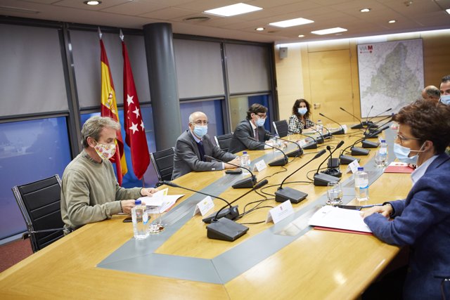 Reunión del grupo COVID-19 en la sede de la vicepresidencia de la Comunidad de Madrid en la Plaza de Pontejos, en Madrid (España) a 27 de octubre de 2020.