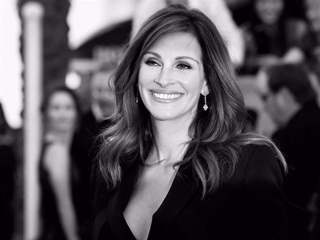 Actress Julia Roberts attends the 21st Annual Screen Actors Guild Awards at The Shrine Auditorium on January 25, 2015 in Los Angeles,California.