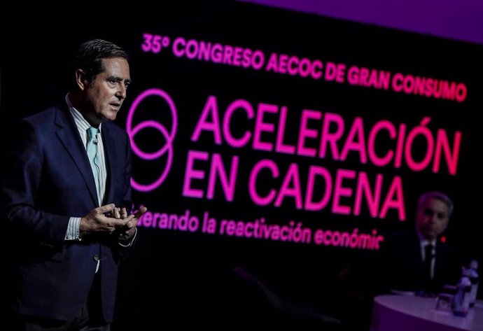 El presidente de la patronal CEOE, Antonio Garamendi, en el  35 edición del Congreso de Gran Consumo organizado por la Asociación de Fabricantes y Distribuidores (AECOC), en Valencia.