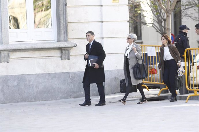El exjefe de los Mossos dEsquadra, Josep Lluis Trapero, llega al Tribunal Supremo para declara en la jornada 17 del juicio del procés, acompañado de su abogada, Olga Tubau. 