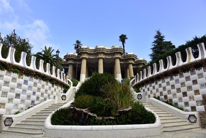 Vista de la Sala Hipóstila en el Park Güell. En Barcelona, Catalunya, (España), a 14 de agosto de 2020.