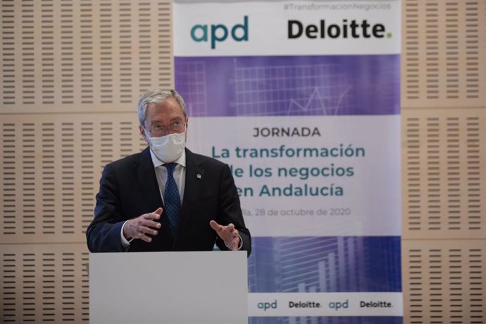 El consejero de Transformación Económica, Rogelio Velasco, este miércoles en una jornada sobre transformación de negocios de APD y Deloitte.