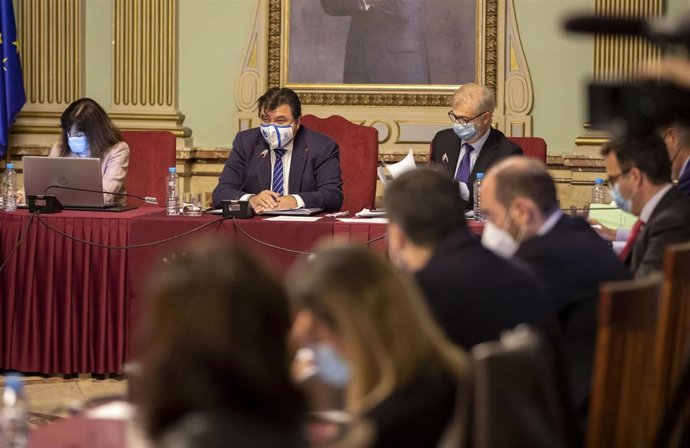 Pleno del Ayuntamiento de Huelva, correspondiente al mes de octubre. 