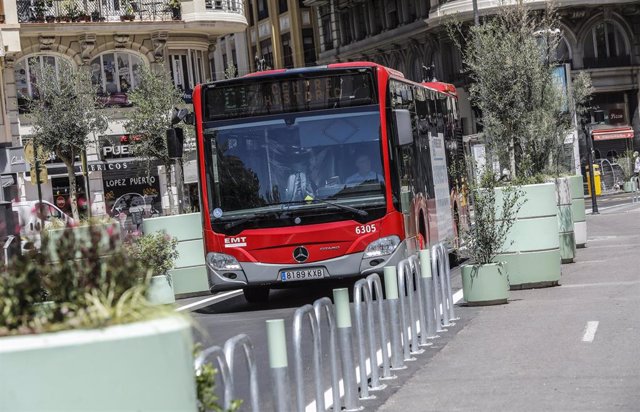 Un autobús de EMt en València
