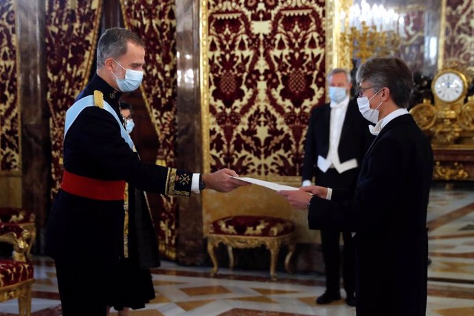 Su Majestad el Rey recibe las Cartas Credenciales del embajador del Reino de Bél