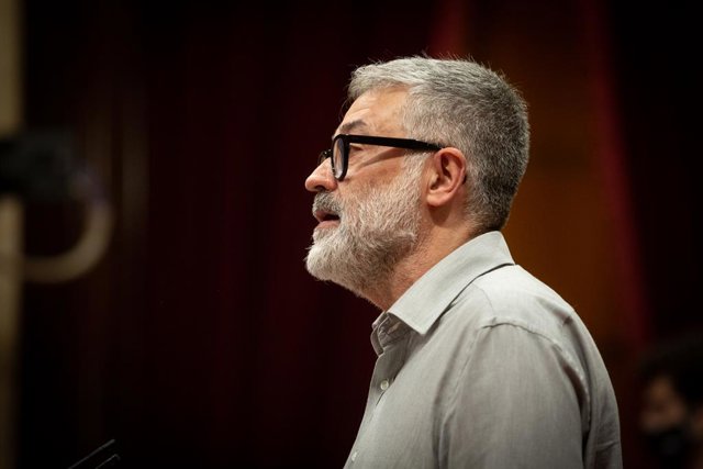 El portaveu de la CUP al Parlament, Carles Riera, en una sessió plenària monogràfica sobre la inhabilitació de l'expresident de la Generalitat Quim Torra. Barcelona, Catalunya (Espanya), 30 de setembre del 2020. 