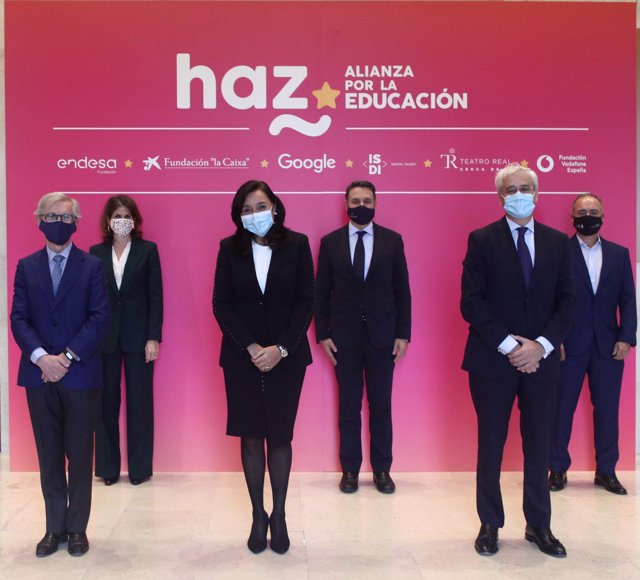 Photocall de presentación de HAZ, en el Teatro Real de Madrid (España) a 29 de octubre de 2020. HAZ es una alianza de grandes empresas y fundaciones unidas para transformar la sociedad a través de la educación.