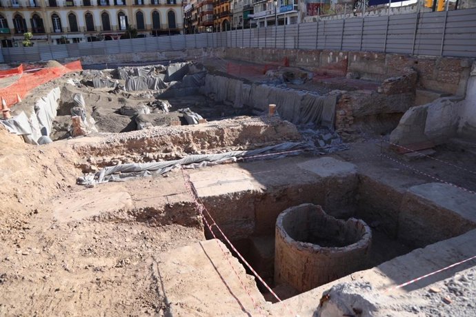 Excavaciones en el Astoria y Victoria