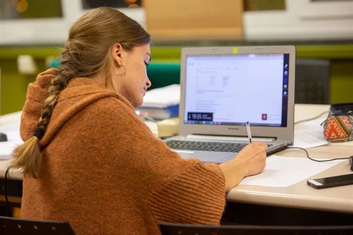 Una estudiante de máster de la UPNA