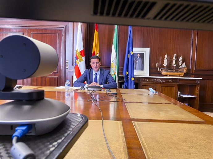 Javier Aureliano García interviene en la comisión de diputaciones de la FEMP