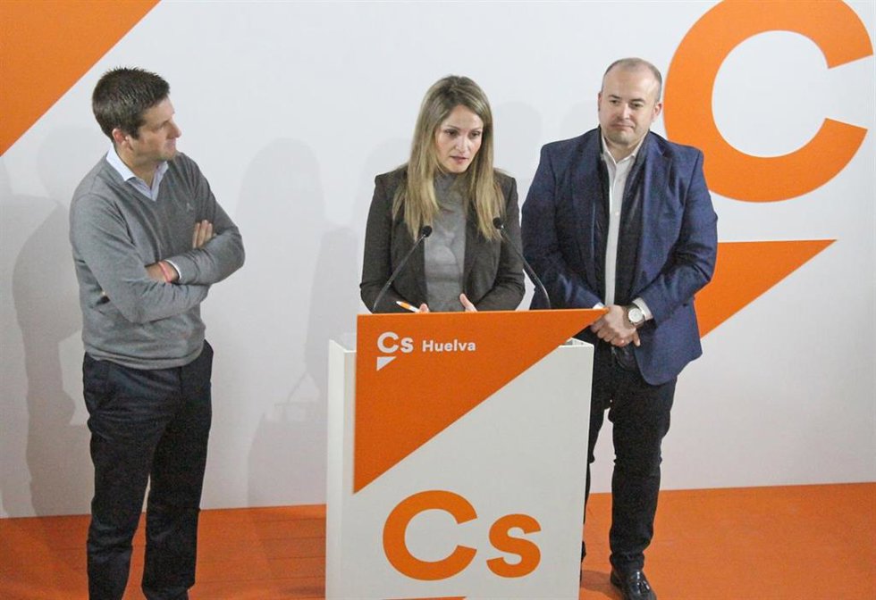 María Ponce, junto a Guillermo García de Longoria y Julio Díaz.