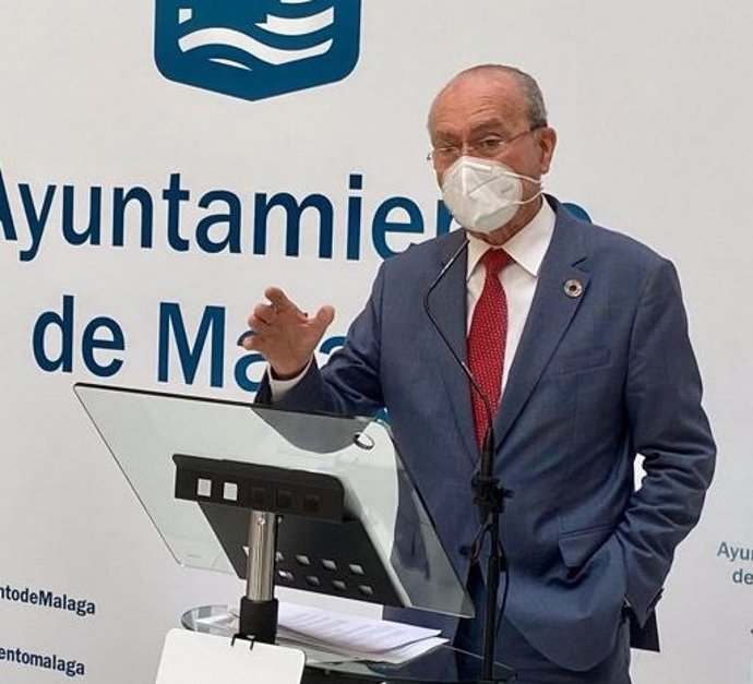 El alcalde de Málaga, Francisco de la Torre, en rueda de prensa