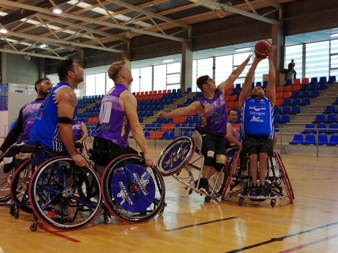 Liga de baloncesto en silla de ruedas