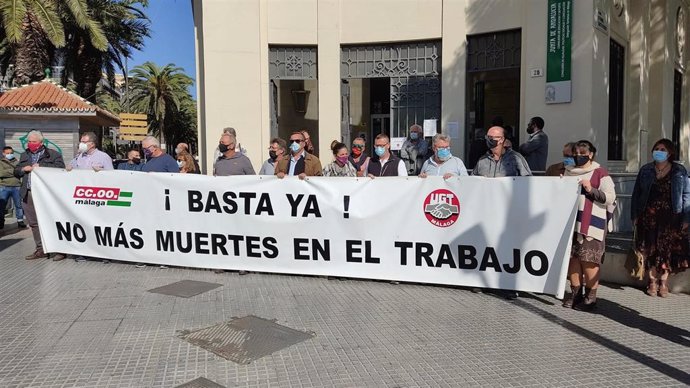 CCOO y UGT 30 concentracion por trabajador fallecido en Málaga