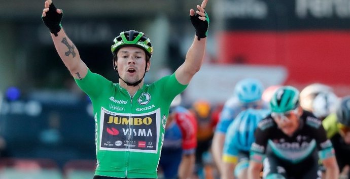 El ciclista Primoz Roglic (Team Jumbo-Visma), ganador de la décima etapa de La Vuelta ciclista a España, disputada entre Castro Urdiales y Suances sobre 185 kilómetros