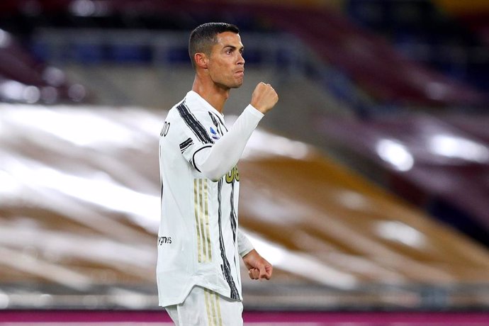 Cristiano Ronaldo of Juventus celebrates after scoring 2-2 goal during the Italian championship Serie A football match between AS Roma and Juventus FC on September 27, 2020 at Stadio Olimpico in Rome, Italy - Photo Federico Proietti / DPPI