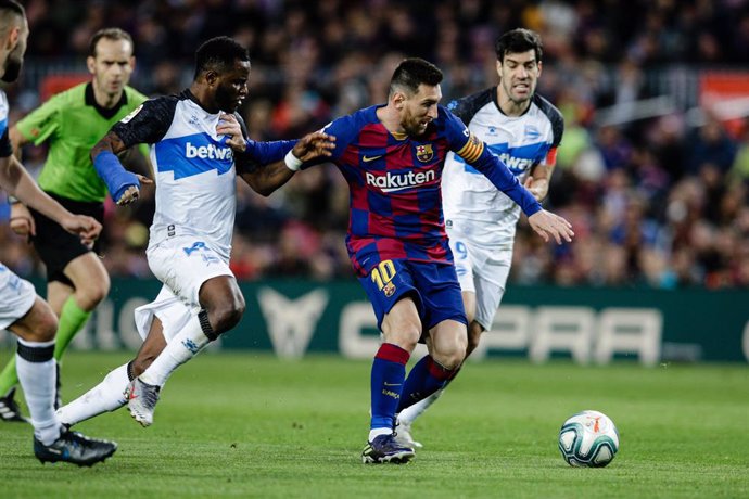 10 Lionel Messi from Argentina of FC Barcelona during La Liga match between FC Barcelona and Deportivo Alaves at Camp Nou on December 21, 2019 in Barcelona, Spain.
