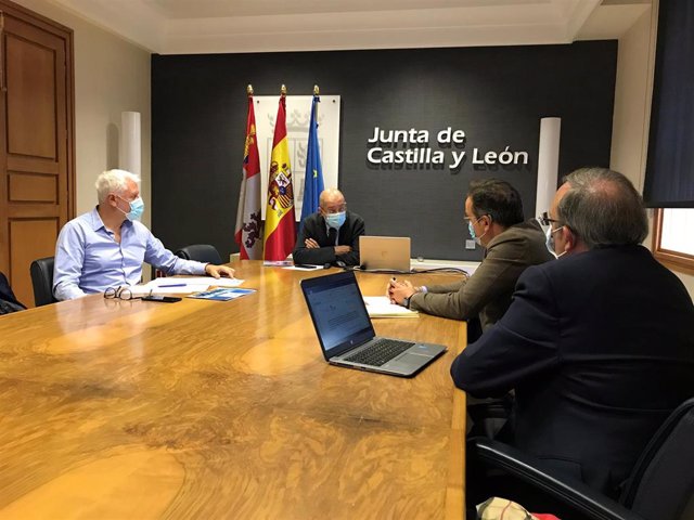 Reunión del vicepresidente de la Junta, Francisco Igea, con Data Economy España.
