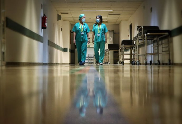 Sanitarias con medidas por el Covid en un hospital