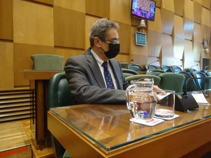 Vox considera que "marca" la agenda del Gobierno municipal con los Premios Goya.