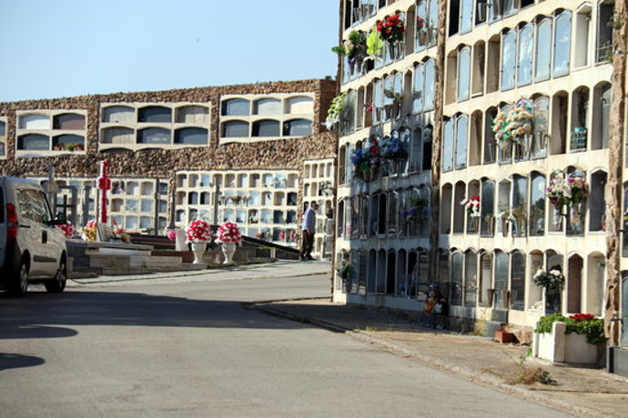 El cementiri de Montjuc, amb poca afluncia de gent per Tots Sants, l'1 de novembre del 2020 (Horitzontal).