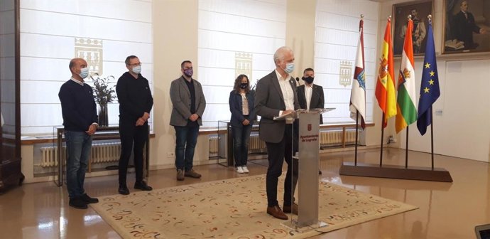 Declaración institucional en el Ayuntamiento de Logroño tras los disturbios de ayer