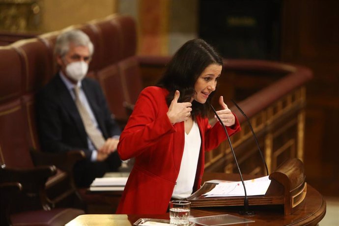 La líder de Cs, Inés Arrimadas, interviene durante una sesión plenaria en la que el Gobierno solicita al Congreso la prórroga del estado de alarma debido a la crisis sanitaria del Covid-19, en Madrid, (España), a 29 de octubre de 2020. 