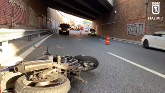 Muere un motorista en un accidente en el madrileño barrio del Pilar