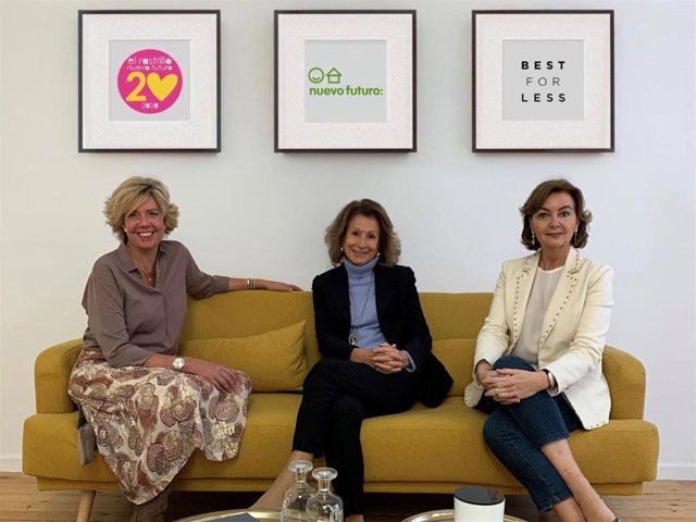 Simoneta Gómez-Acebo, Josefina Sánchez Errázuriz y Carmen Sáenz