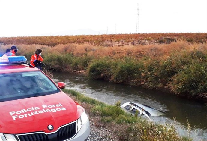 Cuatro heridos en una colisión entre dos vehículos en Murchante.