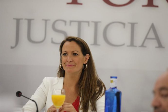 La decana del Colegio de la Abogacía de Barcelona (ICAB), M Eugnia Gay, en el Desayuno del Foro de Justicia ICAM (Colegio de la Abogacía de Madrid), en Madrid (España) a 12 de septiembre de 2019.