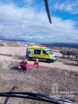 Rescate del ciclista en Villamuriel de Cerrato.