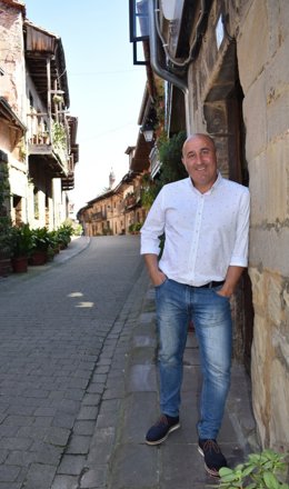 Agustín Molleda, alcalde de Cartes