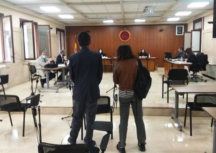 El acusado, al comienzo del juicio en la Audiencia.