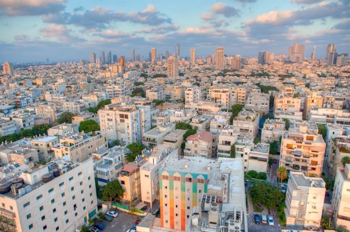 Imagen aérea de Tel Aviv, una de las ciudades que concentra más actividad económica