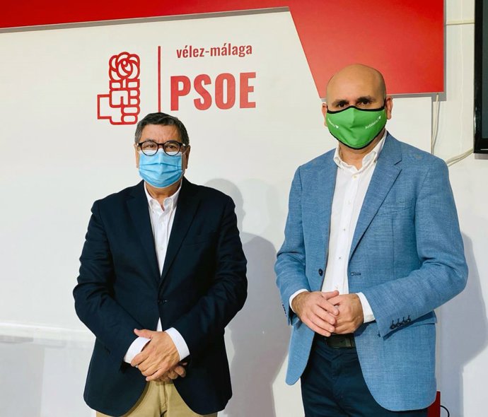 Francisco Conejo, parlamentario andaluz del PSOE por Málaga, y Antonio Moreno Ferrer, alcalde de Vélez-Málaga