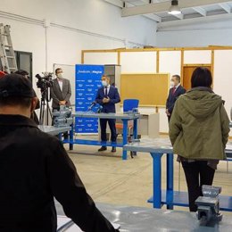 Presentación del curso de formación en fibra óptica promovido por el Ayuntamiento de Granada con las fundaciones Endesa y Magtel