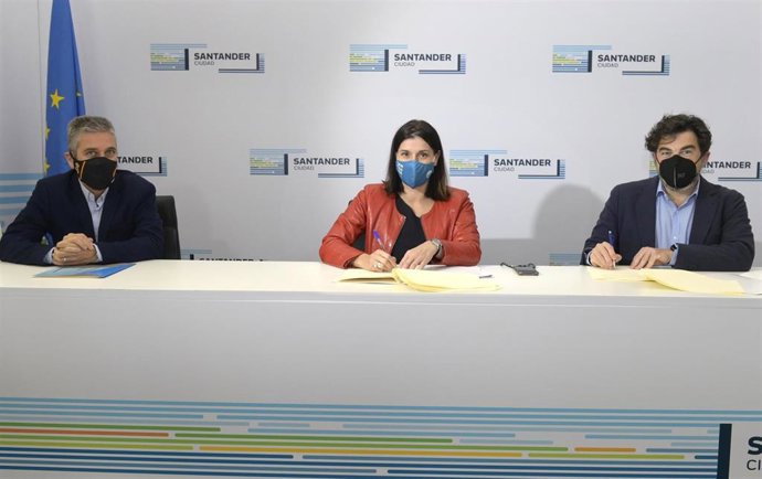 Firma del convenio de Micrespacios entre el Ayuntamento y el Colegio de Arquitectos