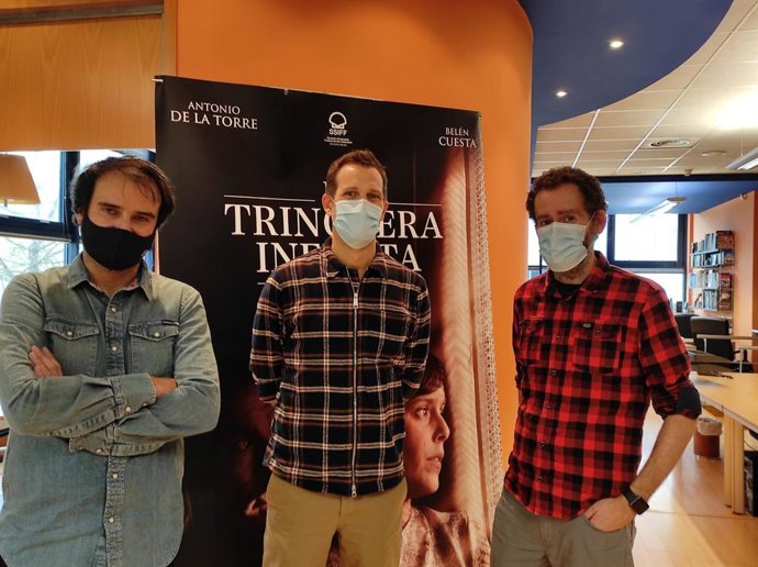 Los directores de 'La trinchera infinita' Aitor Arregi, Josemari Goenaga y Jon Garaño