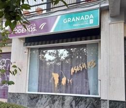 Pintadas en la sede de Podemos en Granada