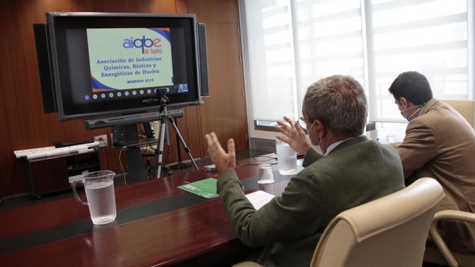 [L Enviosprensa.Cteicu] Nota Transformación Económica. Velasco Apuesta Por La Atracción De Proyectos, La Innovación Y La Simplificación Normativa Para Mejorar La Competitividad De La Industria