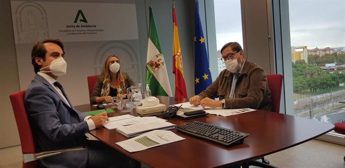 Carazo inaugura el seminario web 'Mirando hacia el futuro: la movilidad sostenible como elemento clave de la recuperación',