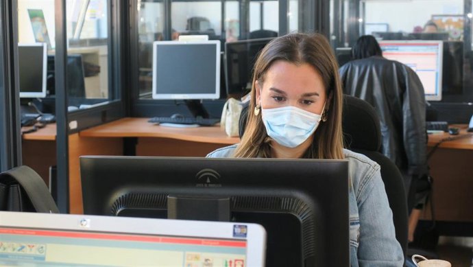 Trabajadora del Servicio de Teleasistencia