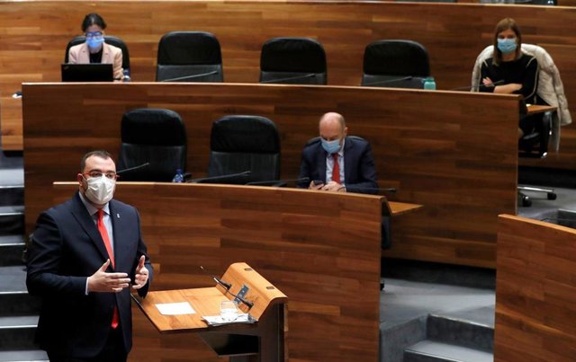El presidente del Principado, Adrián Barbón, durante su intervención en el Debate de Orientación Política