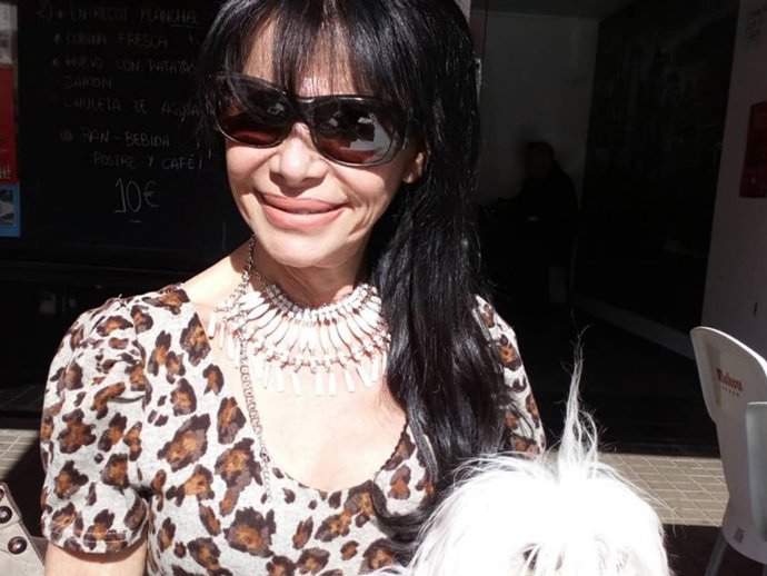 La madre de Javier Santos ha criticado con dureza la actitud de Julio Iglesias al negarse a reconocer a su hijo