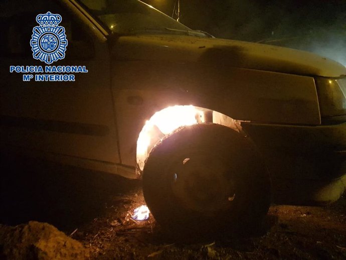 Coche incendiado en Gran Canaria