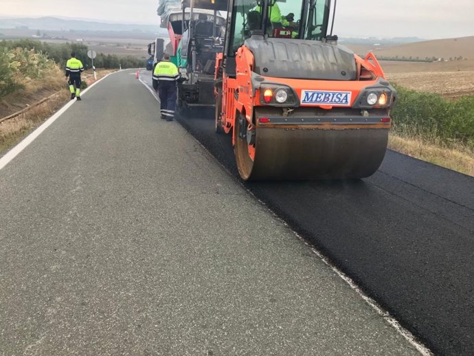 Mejora del alfaltado en la A 3051.