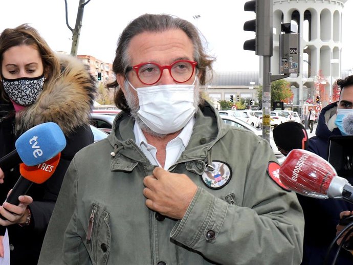 Pepe Navarro ha tenido que acudir a los juzgados por una demanda de impago de la pensión a Ivonne Reyes