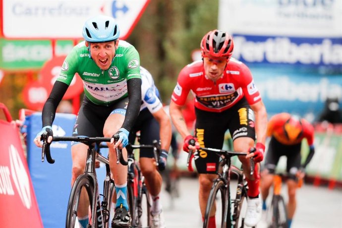 El irlandés Dan Martin gana en La Laguna Negra por delante de Primoz Roglic en la Vuelta a España de 2020